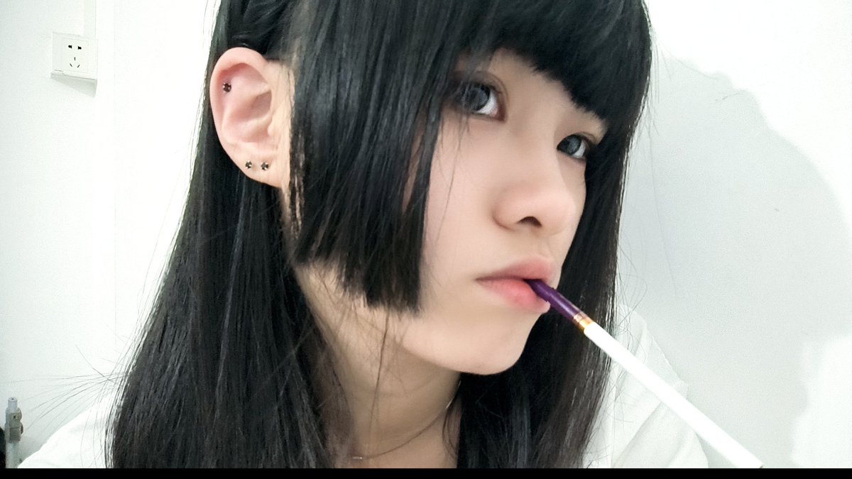 AgatsumaAmiha's tweet photo. 想打耳桥… https://t.co/rcrdxXmPJf