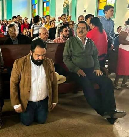 Mariodiaz03's tweet photo. 🚨Última Hora 

Requerimiento fiscal contra @Lredondo 

Te lo dije tarde o temprano ibas a pagar por tanto daño que le hiciste a Honduras, le hiciste todo el trabajo sucio a Mel y eso tiene un precio. https://t.co/X4bC0qRUH1