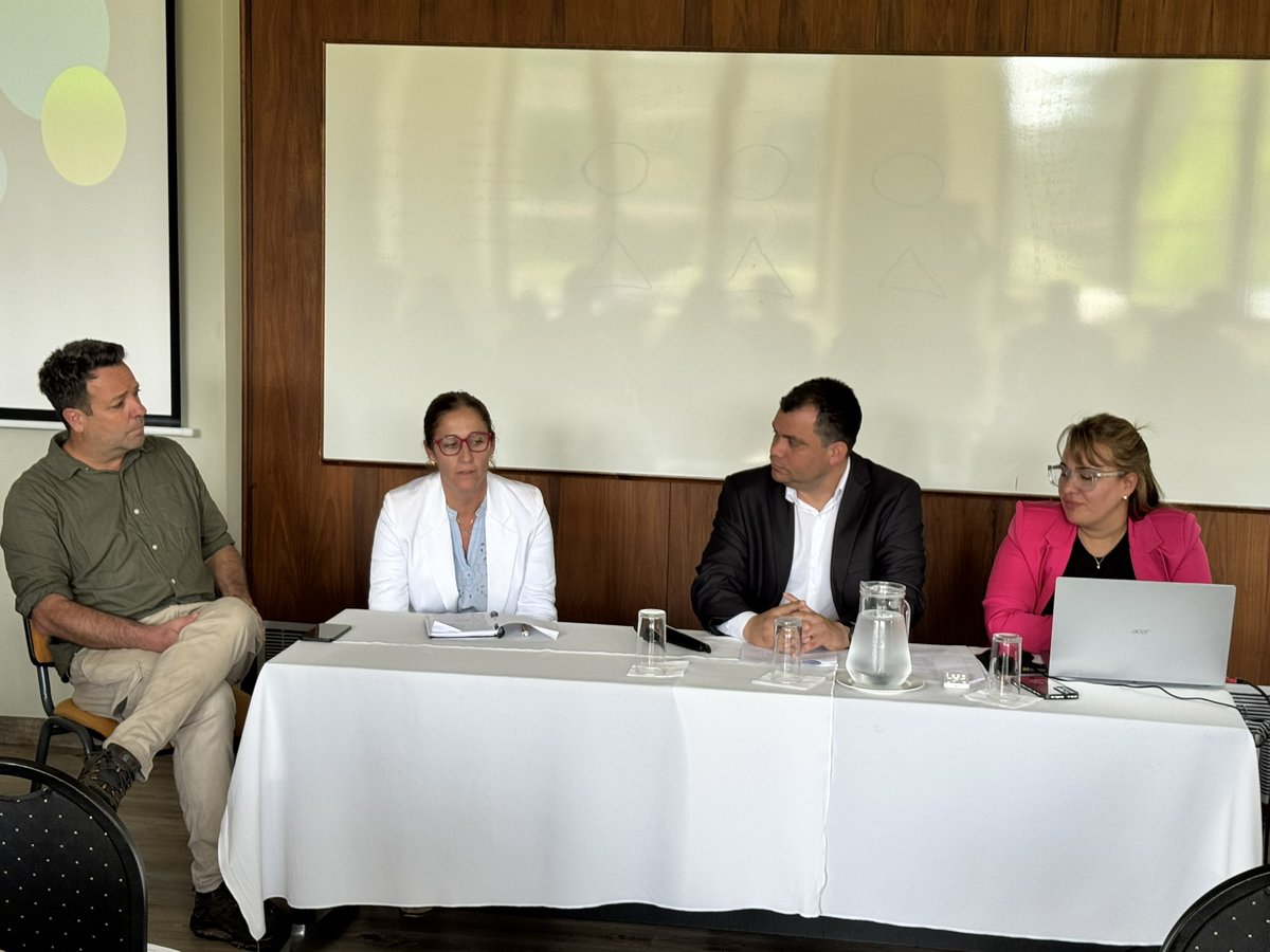 IntColonia's tweet photo. En el Hotel Nirvana de Nueva Helvecia se desarrolló la segunda Mesa Departamental de Turismo Deportivo, convocada en conjunto por el Ministerio de Turismo y la Intendencia de Colonia, a través de la Dirección de Turismo. Ver más en https://t.co/UTKmanpAu0
#intendenciadecolonia https://t.co/dLrBI4WF52