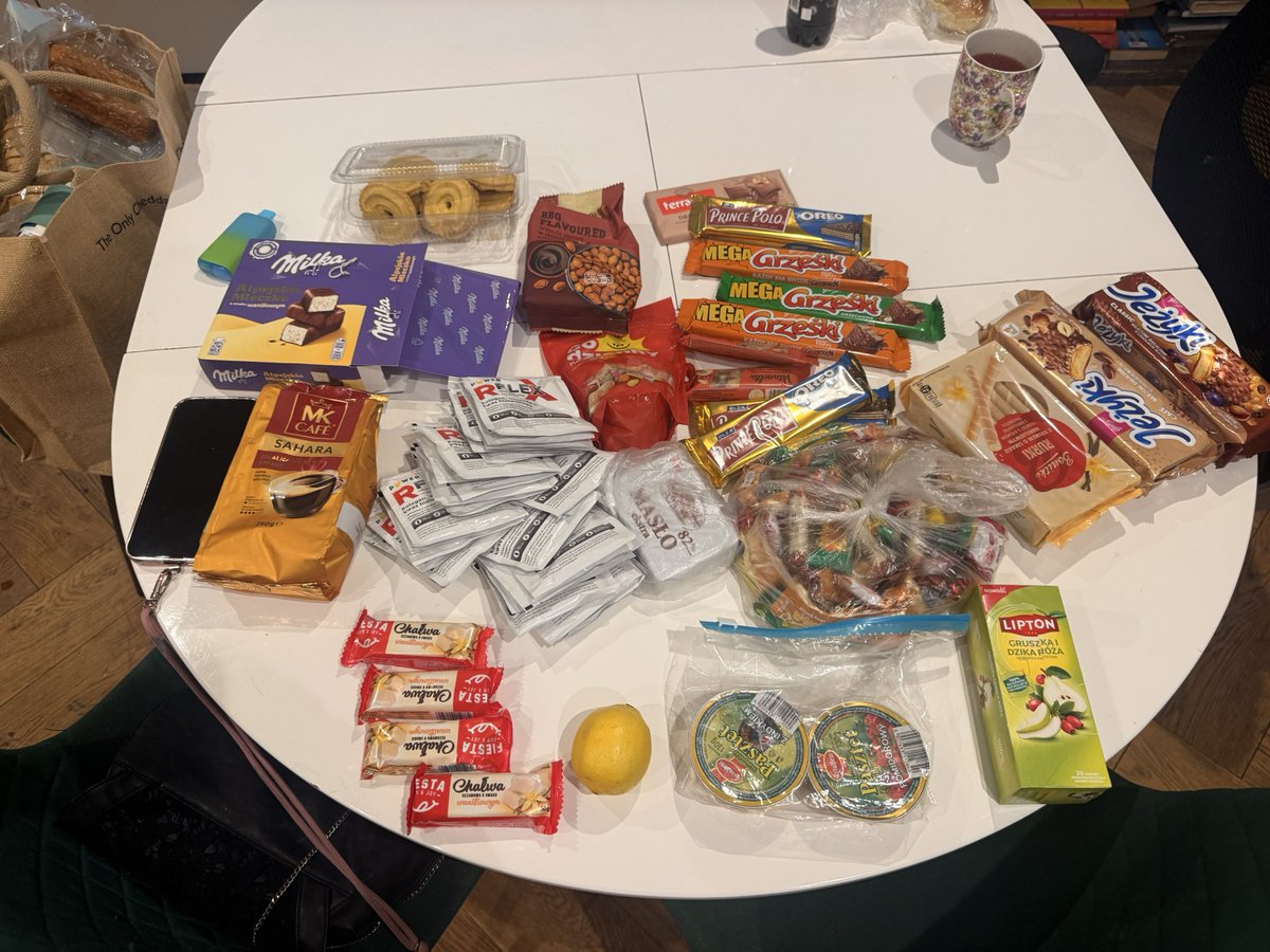 gamray's tweet photo. Justyna’s mum and cousin here to visit. Brought more snacks than clothes https://t.co/pv33TF4shk