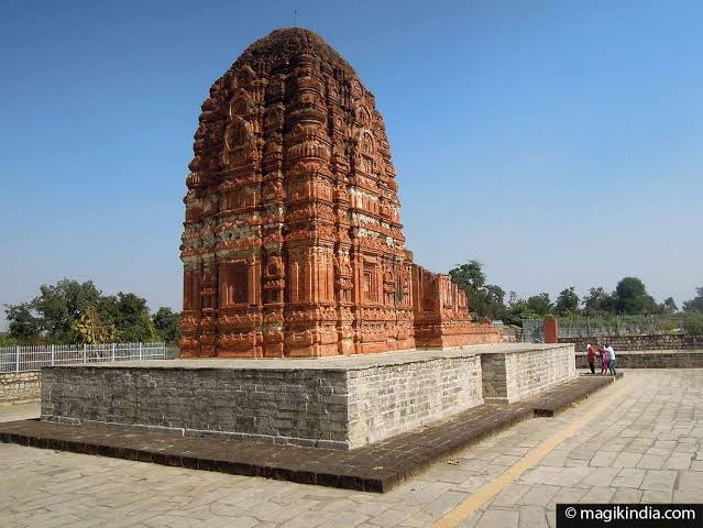 airnewsalerts's tweet photo. 𝐔𝐍𝐄𝐒𝐂𝐎 𝐚𝐝𝐝𝐬 𝐭𝐡𝐫𝐞𝐞 𝐧𝐞𝐰 𝐬𝐢𝐭𝐞𝐬 𝐟𝐫𝐨𝐦 𝐈𝐧𝐝𝐢𝐚 𝐭𝐨 𝐭𝐡𝐞 𝐓𝐞𝐧𝐭𝐚𝐭𝐢𝐯𝐞 𝐋𝐢𝐬𝐭 𝐨𝐟 𝐭𝐡𝐞 𝐖𝐨𝐫𝐥𝐝 𝐇𝐞𝐫𝐢𝐭𝐚𝐠𝐞 𝐂𝐨𝐧𝐯𝐞𝐧𝐭𝐢𝐨𝐧.

➡️Karst-mud-volcano Complex of Baratang, A&N Is.
➡️Andaman Subduction Volcanoes, A&N Is.
➡️Sirpur Cultural and Archaeological Landscape