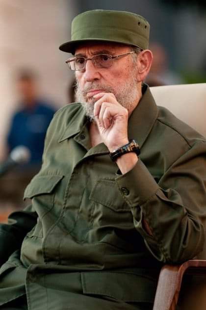 Egonsalezsb7910's tweet photo. #Cuba "La humanidad seguirá su curso victorioso, la humanidad tiene motivos para estar optimista, para creer que las fuerzas progresistas vencerán sobre la reacción, para creer que las fuerzas de la paz se impondrán a las fuerzas retrógradas que quieren la guerra".
#FidelVive https://t.co/RgCiDHtmbM