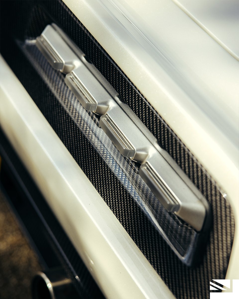 EncorDesign's tweet photo. A new perspective on an iconic rear end.
Contemporary lighting, thoughtfully integrated into the Encor Series 1's remastered design.

Every detail has its purpose. https://t.co/3cuCWrLiK9