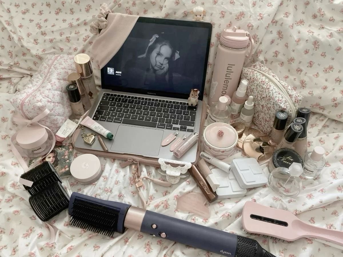 vanillakisswirl's tweet photo. ⋆˚࿔ looking for moots (new acc, relapsed) .ᐟ day 5 
꒰ #promotwt, #moothunt ꒱

• melody, she/her, 19 (06)
• anorexic (relapsed after failed recov), lbmi: 15.1
• girl blogger, vanilla cupcake, baby pink aesthetic 𝜗ৎ
• i follow back .ᐟ

꒰ #edrtwt, #ricecaketwt ꒱ https://t.co/JOGNebWqFX