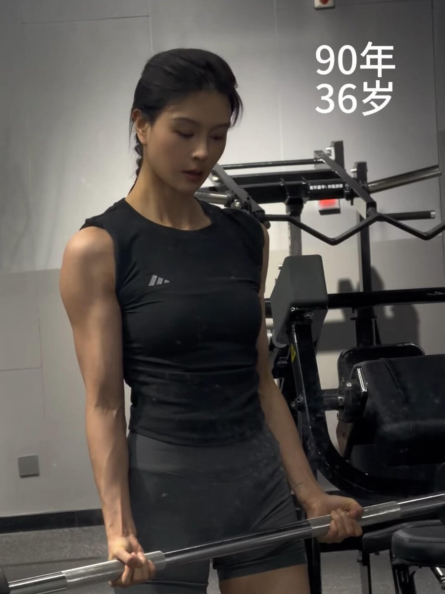car73849's tweet photo. Many people think that fitness is all about pushing yourself to the limit, but recovery is actually what matters most! Training provides the necessary stimulus to your body; consuming peptides—which are easily absorbed—after a workout helps your muscles recover faster. https://t.co/gu3UQpTHTq