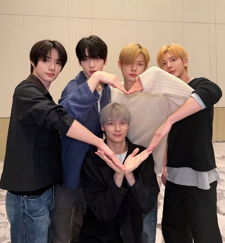 nrqrtl__'s tweet photo. #MAMAVOTE2026 
#TOMORROWXTOGETHER https://t.co/0Rk10rqq7Q