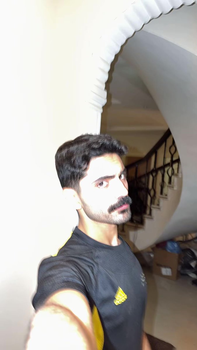 khalidllip's tweet photo. حساب جديد ولا ادري وش انزل https://t.co/HNfuLqWwUV