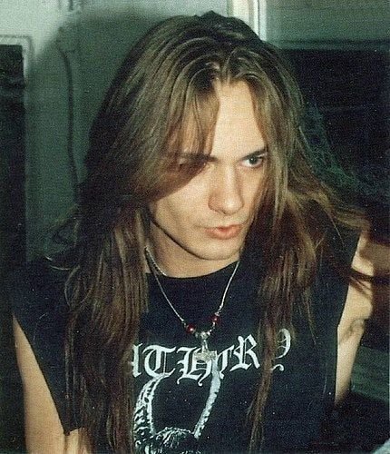 pivi420's tweet photo. hes so fucking hot 🤤🤤🤤🤤
#bathory #blackmetal #shitpost #cringe #needthat https://t.co/N6NOqi9OFD