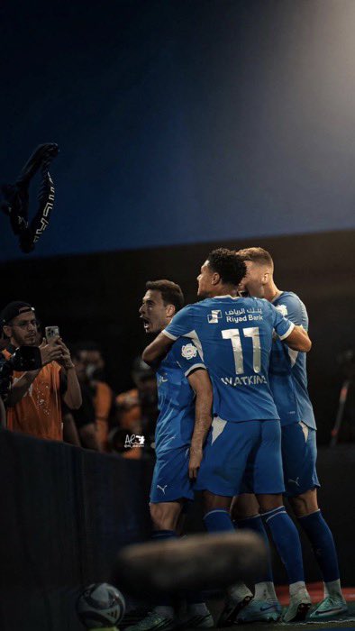 ni7t_'s tweet photo. لازلت عَالق هُنا .. مع أعظم لاعب !💙 https://t.co/EUJpWMNWL7