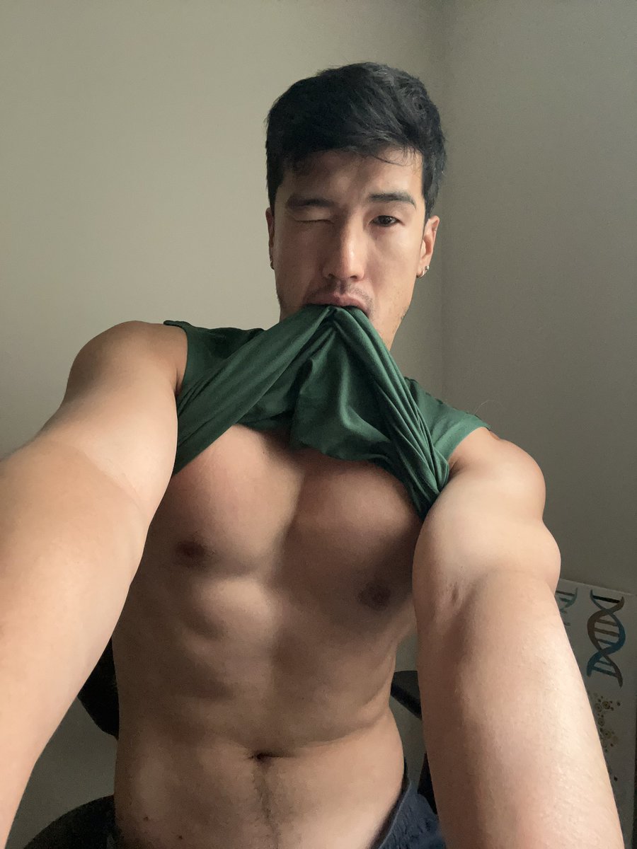 VibesSedai's tweet photo. Thirst trappin’ on Teams https://t.co/cZTOLleVJu