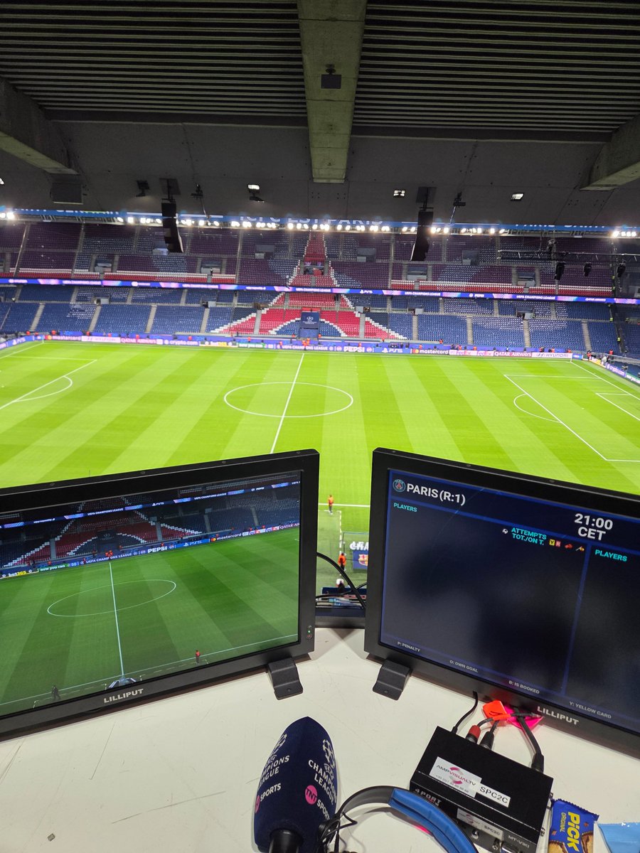 PhilKitro's tweet photo. Join us on @footballontnt for Goals Show Extra, all the goals from the Champions League around the grounds. Expecting a lot of them to be here tonight. 
TNT Sports 3
7.45pm
Vamos! https://t.co/QZ5TBY6rbp