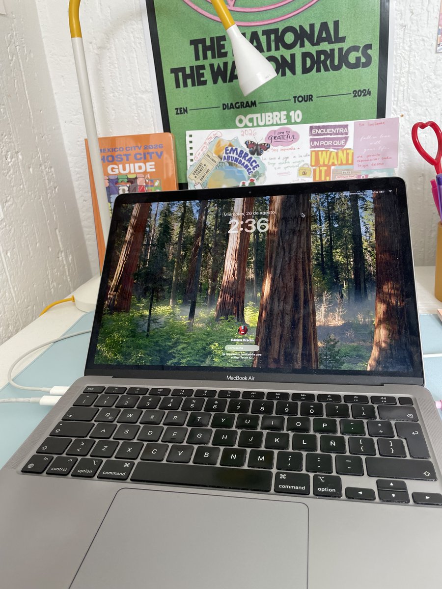 rootstack's tweet photo. A peek at Daniela’s desk, marketing specialist at Rootstack: music, color, goals in plain sight, and a reminder to be grateful and to ask for what you want. 🌱

What’s on your desk that inspires you? 👇

#LifeAtRootstack #CulturaRootstack https://t.co/wc62GLpjLC
