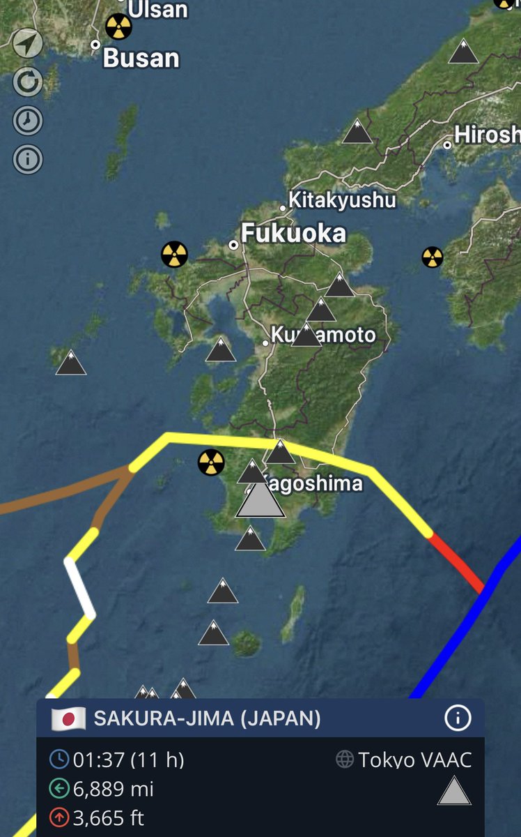 tparon's tweet photo. 🚨🇯🇵#BREAKING | NEWS ⚠️
Sakurajima volcano has erupted again 
on Friday sending ash clouds 1000 feet into the atmosphere triggering a
alert for aircraft flying near the area. https://t.co/k1Vne3vGod