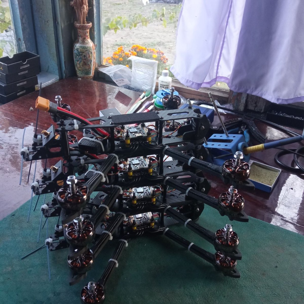 sergeantkit's tweet photo. 🌞⛱️SUMMER SEASON! DRONES IN SHORTS #5
Good evening!😊
Sergeant Kit here!
🫡🐱🇺🇦
Our 4 drones are ready to be sent to the Kupiansk sector! Excellent! Shipping out on Thursday!
The Pentagon is holding up the delivery of missiles that our partners have already paid for. New batches of missiles are awaiting Hegseth’s signature — Zelenskyy.🤬🤬🤬
We don’t need Hegseth’s signature!
😄😄😄