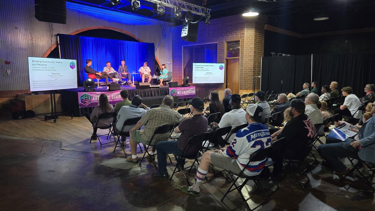 MNblockchain's tweet photo. Like previous events, this year's @CultXConverge  features a selection of panels discussing pertinent topics on tech and society.

🎤 TOPICS
💠 A Minnesota Culture Reset this November?
💠 Decentralized Systems Benefiting Local Communities
💠 A.I. Working For Us (not against us) https://t.co/sqvX8HvVc4
