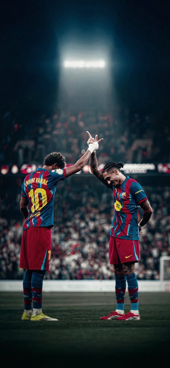ELPROGRAMABT's tweet photo. 🔥 BOMBARDERO CULÉ EN PARÍS @5.60 | PSG vs Barcelona 🇫🇷🔵🔴  

✨ Cuotón de muchísimo valor para asegurar la noche: victoria del Barça (pago anticipado si se ponen 2 arriba), exhibición con +2.5 goles visitantes, Raphinha metiendo 2 o más cañonazos a puerta y la trampa del fuera de juego cazando al PSG (2+). 

👇 EN EL TWEET CITADO TENÉIS UN REGALO GRATIS PARA EL PARTIDAZO DE HOY‼️ 🎁💥