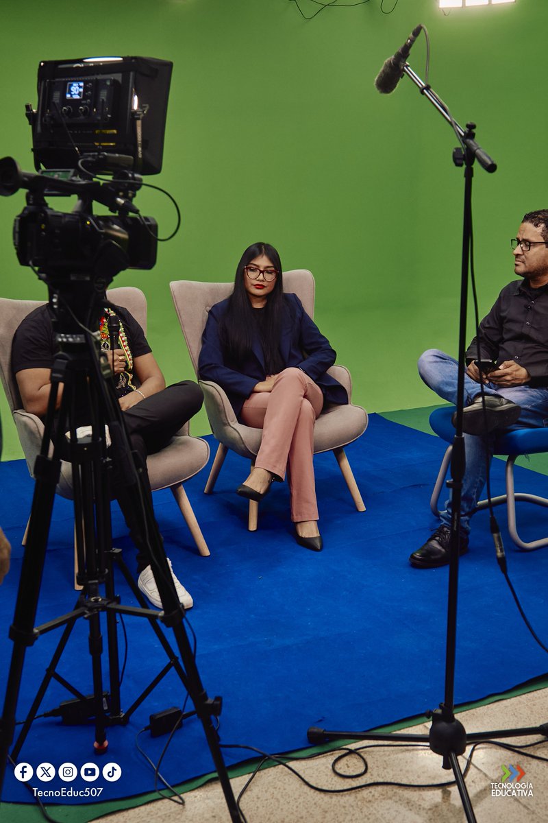 TecnoEduc507's tweet photo. Seguimos creando espacios que conectan con toda la comunidad universitaria, resaltando los valores junto a la Dirección de Cultura de la Universidad de Panamá @UNIVERSIDAD_PMA @emiliomoreno48 @AIZPRUASAULO #SoyUP #TecnoEduc507 https://t.co/pC4qYD5LAU