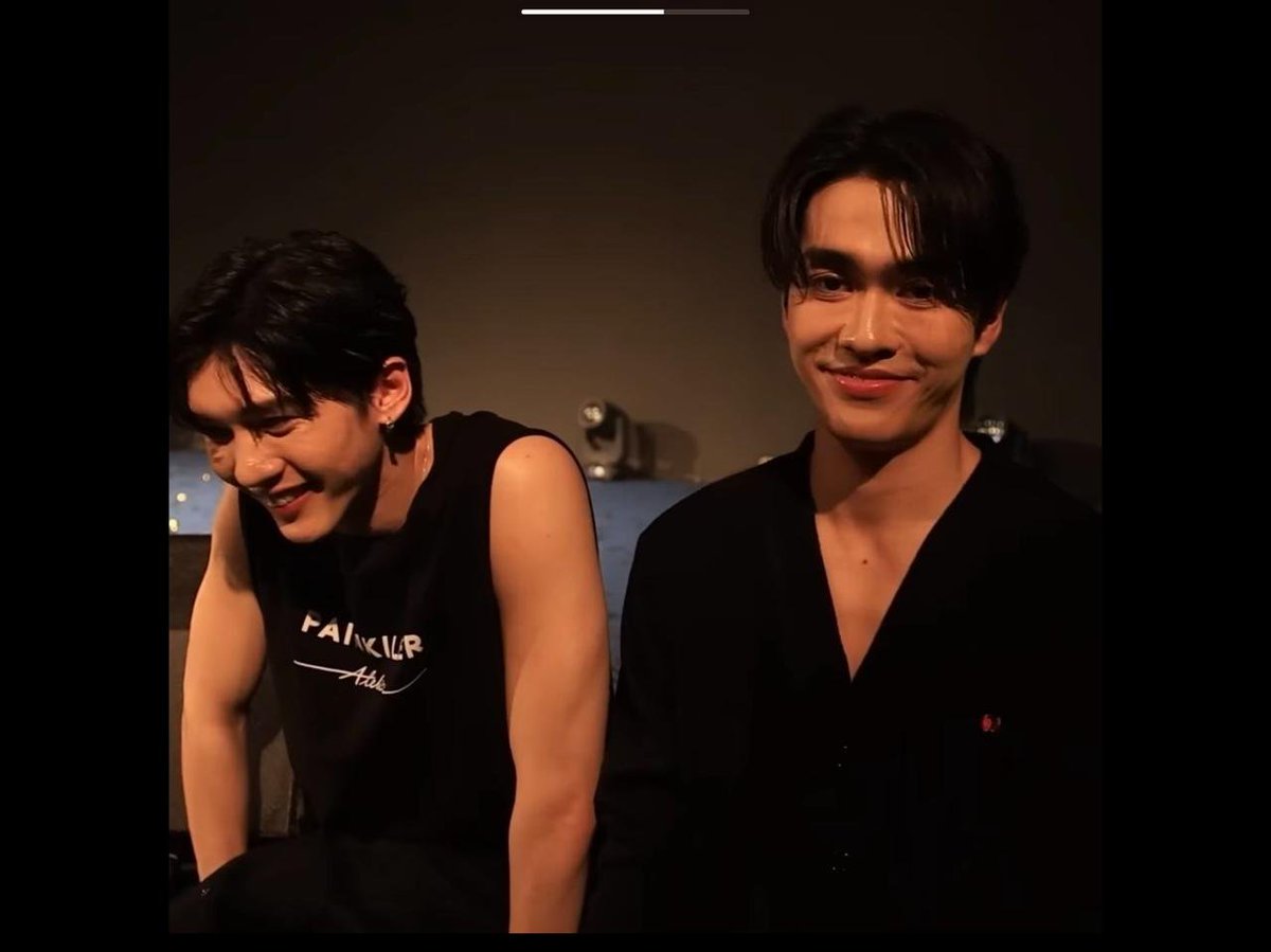 aouinboom's tweet photo. One last time :) 
#AouBoomSelcaDay 
Last time I smiled heartfully in a picture btw!! https://t.co/VcsImtMz43
