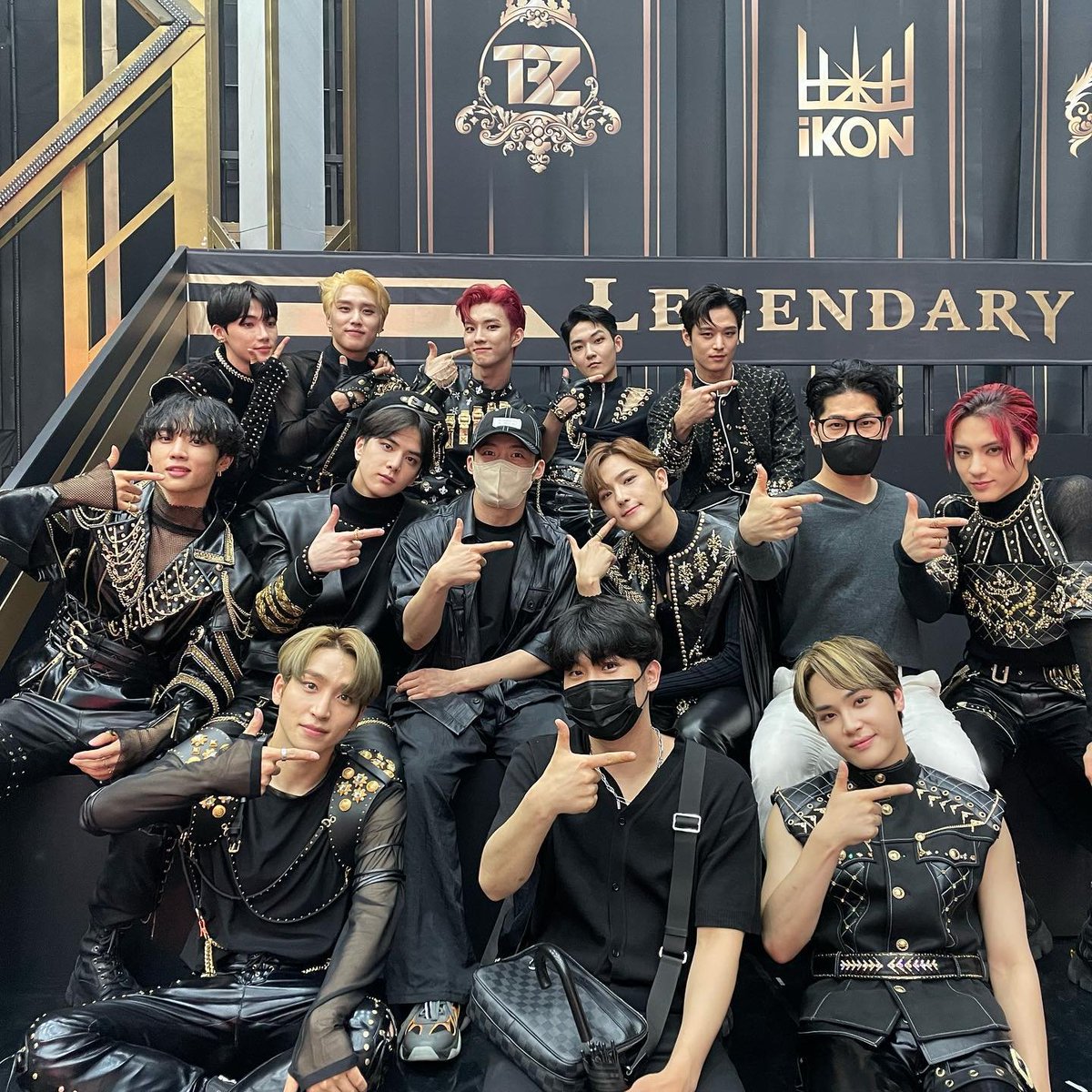 tbznuna's tweet photo. Full circle! Congratz again!! https://t.co/8UWBt8HYPn