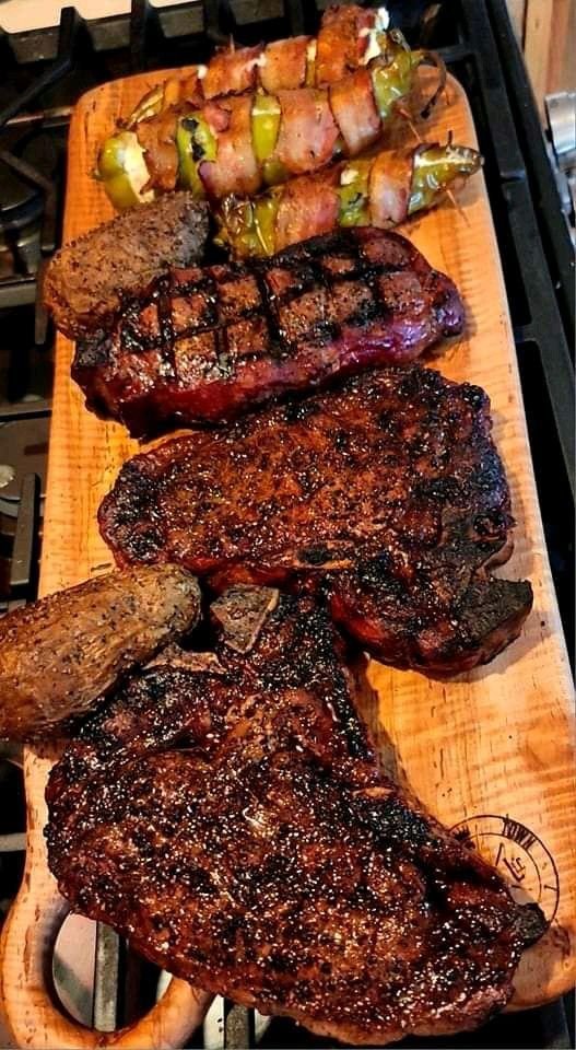 jenifer7244's tweet photo. In love with steaks 😋 https://t.co/ivS8e9ik3B