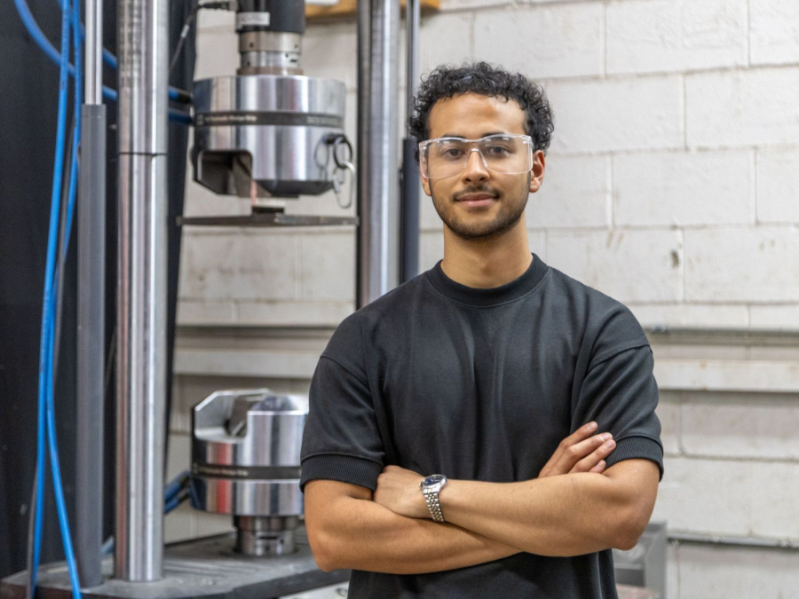 UHEngineering's tweet photo. How do you detect offshore foundation damage before it becomes a problem?

2026 Energy Scholar Abiral Dangol is tackling that challenge by developing a stress-based monitoring system that uses PZT sensors to identify early signs of deterioration in offshore platform foundations. https://t.co/H8qjlp3Nz2