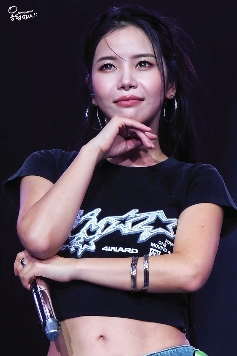 energywen's tweet photo. 261010 MAMAMOO 2026 WORLD TOUR [4WARD] KUALA LUMPUR

🫶🏼

#마마무 #MAMAMOO
#솔라 #SOLAR 
#yongyongdie #용용하면죽겠지 
#4WARDinKL https://t.co/UQgFBbT4kC