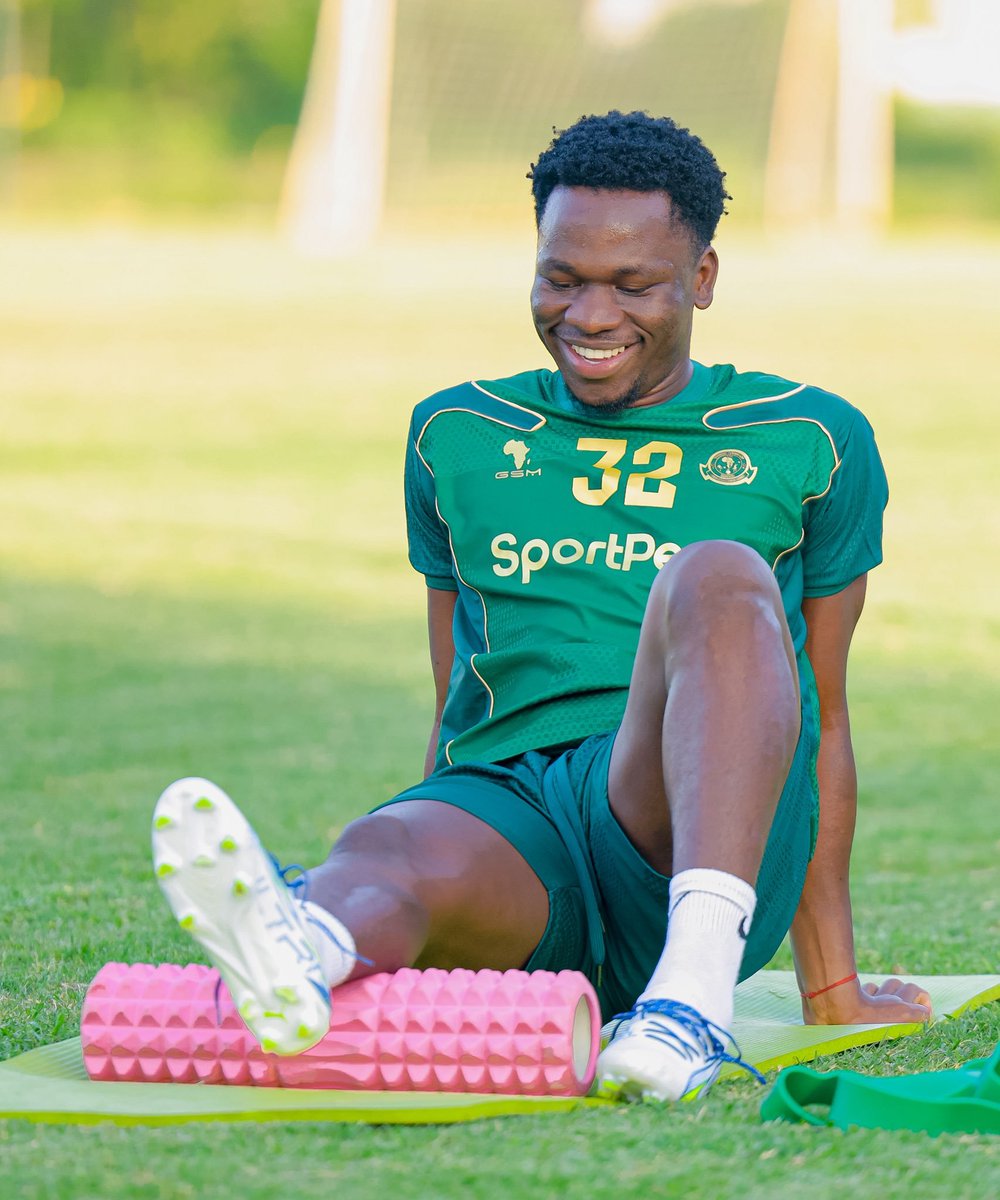 PPentrela's tweet photo. Ile kauli ya ukiwa na matatizo ndio matatizo mengine zaidi yanakujia  nmeiamini ni ya kweli 🙌🏽 mwamba kufika tuu naskia yao tayari huko kuamia bila kuguswa 🤣 https://t.co/Mv8mwSLuWO