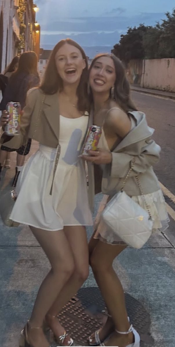 UKsfinestGirls's tweet photo. Makayla 24 and Kya 18

Sister duo here lads (follower submission) 

Our follower is Kya’s ex 
 
#gooners #simps #worship #goddess #fur #simp #slut #ukslags #uktart #milf #sexy https://t.co/XUHNdbDqKL