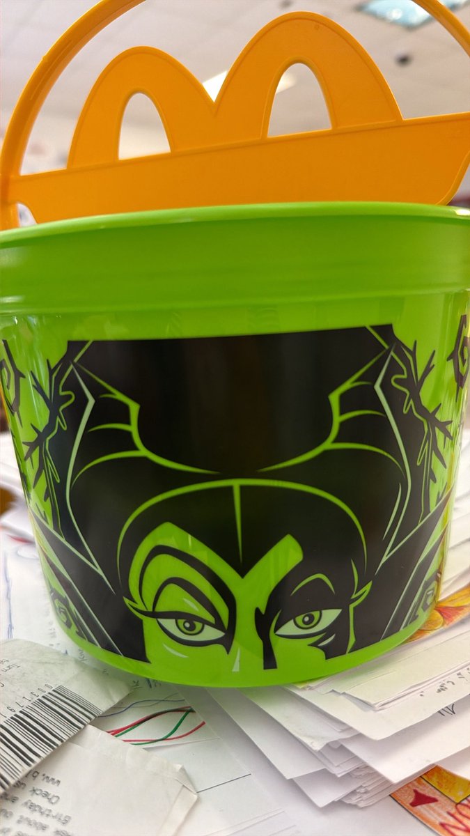 madGradTX's tweet photo. Did I go get my Villains Boo Bucket today? Yes. Yes I did. https://t.co/sKHVKVe3zN
