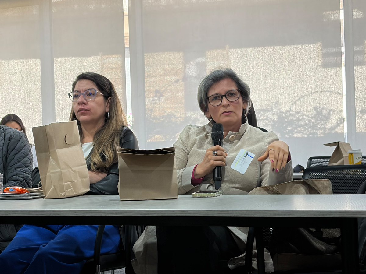 SecGeneralBog's tweet photo. Conocer para servir mejor: seguimos construyendo respuestas para la ciudadanía

En el marco de la V Mesa Técnica de #GestoresEnTerritorio, abrimos un espacio de diálogo, conocimiento y construcción entre las entidades. https://t.co/I3Q75Om008