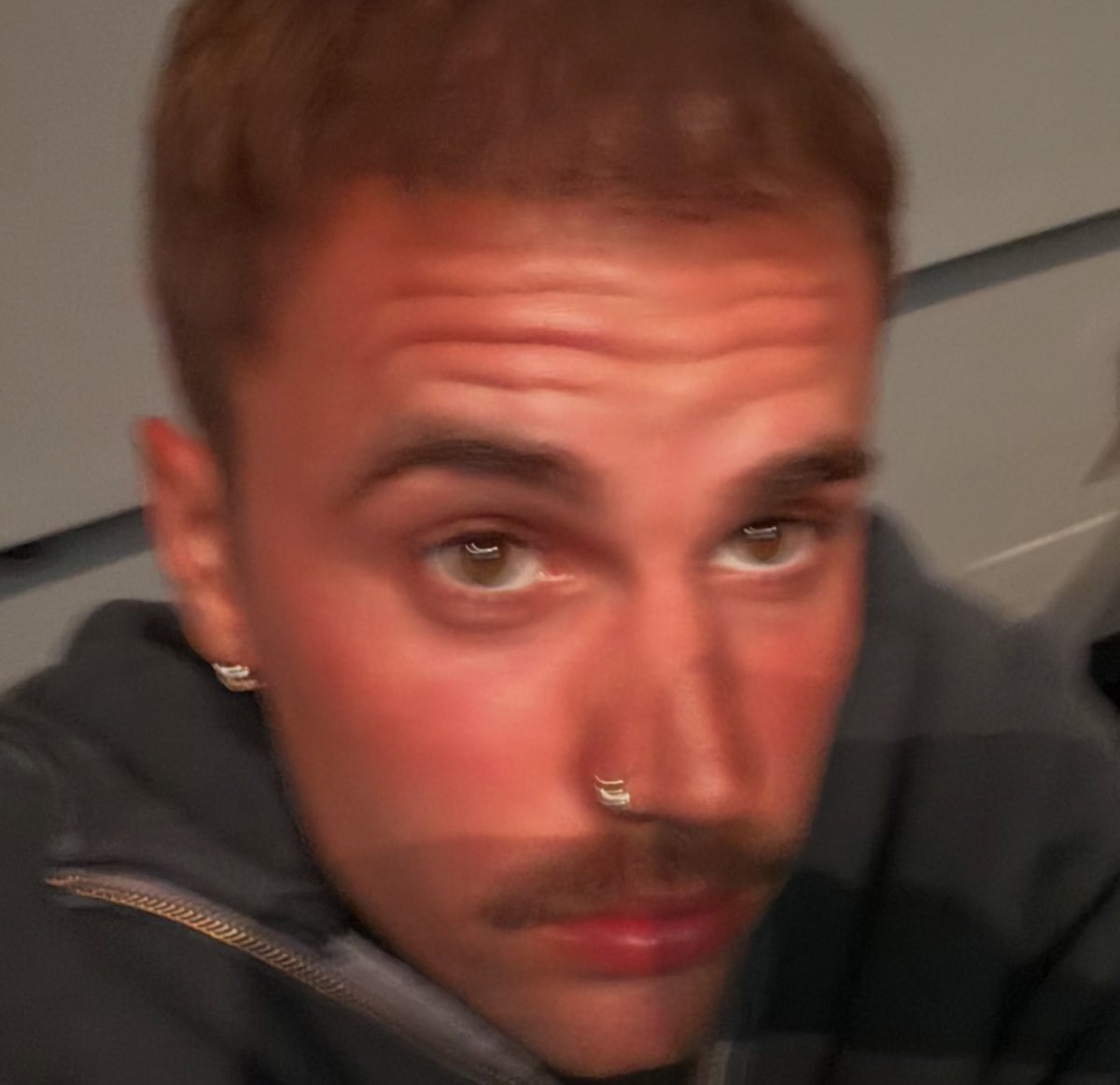 biebrupdates's tweet photo. Amores! Justin Bieber publicou novas fotos em seu Instagram. https://t.co/xb4hxcQkoL