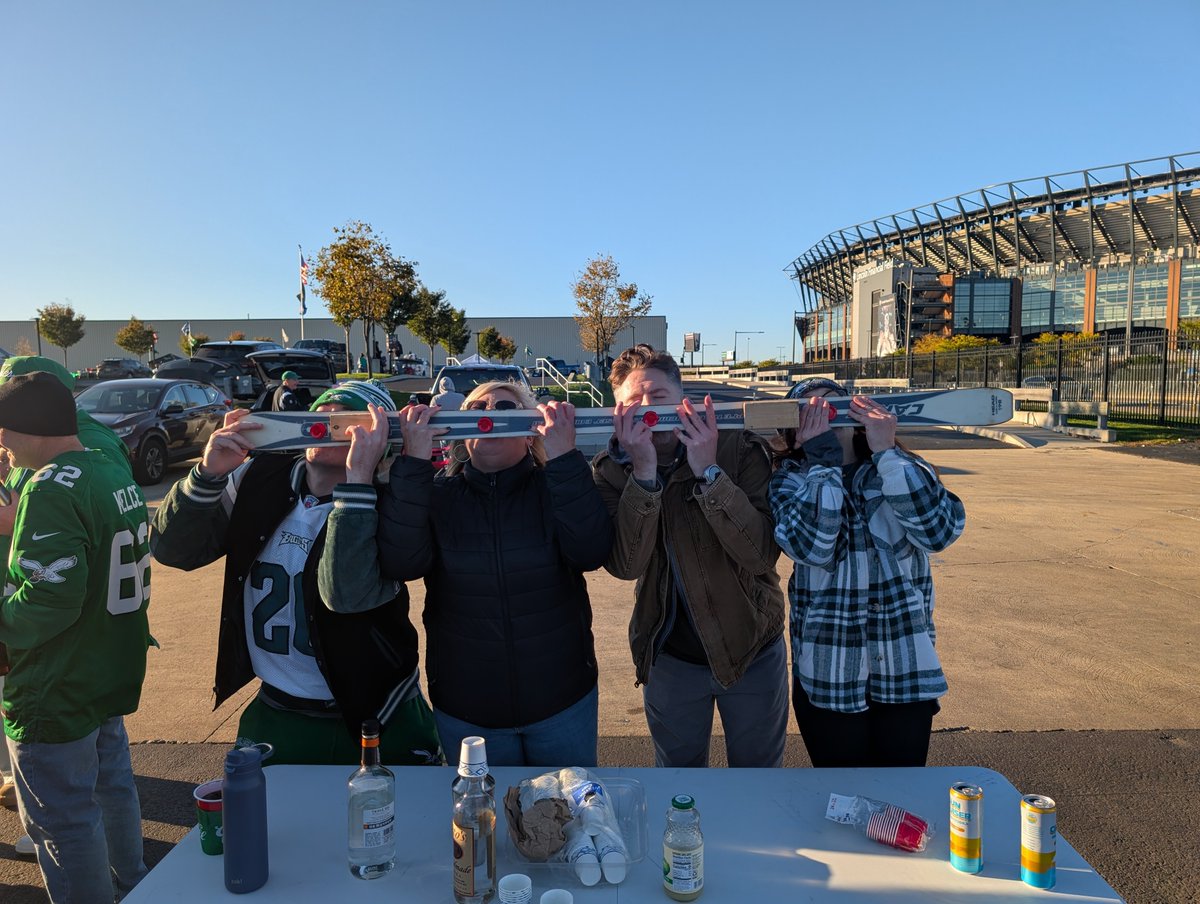 RealCaptain22's tweet photo. @KayTeeeOh @ianfromphilly @Mahogany_Mama I couldn't tag you all for some reason. Cheers all! 🍻 https://t.co/icQDZCjRjr