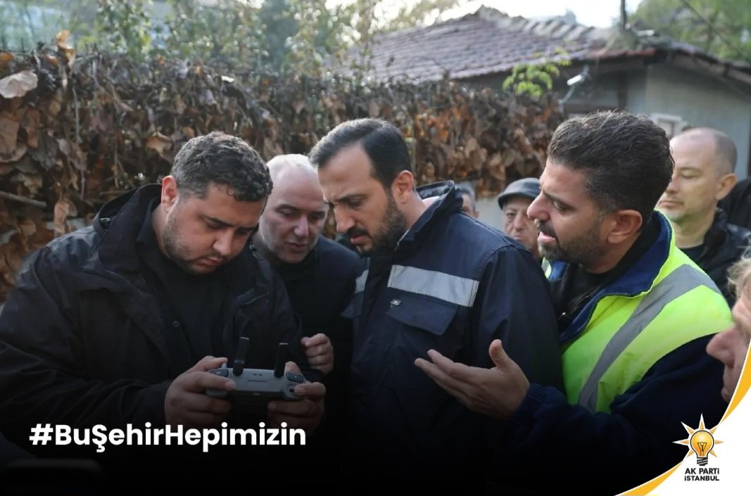 NurdanOzavc's tweet photo. İçişleri Bakanlığımız tüm birimleriyle İstanbul'un sokaklarında. Güvenlikten tahliyeye, yardımların ulaştırılmasından koordinasyona kadar devletin güçlü ve şefkatli eli her an omuzumuzda. 
#BuŞehirHepimizin

@AKKadinSisli https://t.co/AF8TJXgLrY
