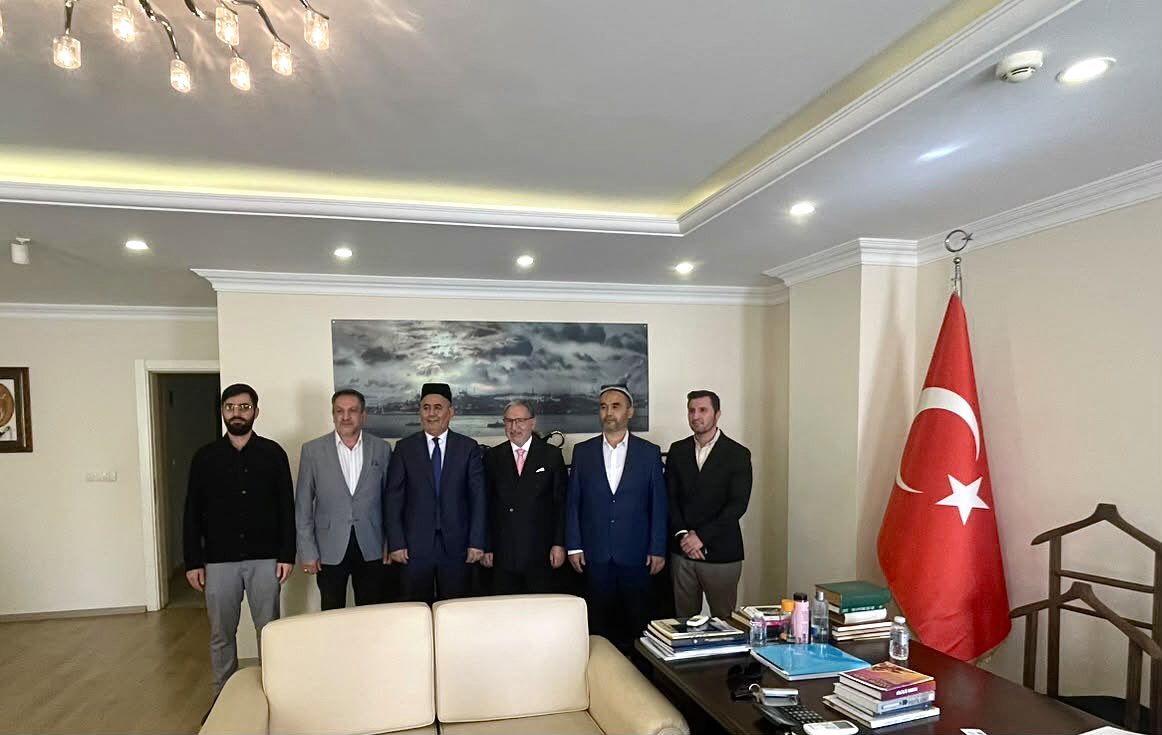 ihamwebsite's tweet photo. Taşkent İslam Enstitüsü Rektörü Dr. Uygun Gafurov, Taşkent İslam Enstitüsü Bilimsel İşler ve Bilim Danışmanı Dr. Soatmurod Primov İHAM Merkez binamızı ziyaret ettiler. https://t.co/Dwpt9ytpcc
