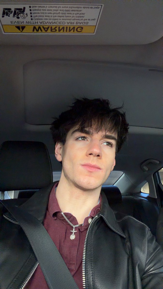 MattConvard's tweet photo. looking for a passenger *prince https://t.co/QNxzFm4gxQ