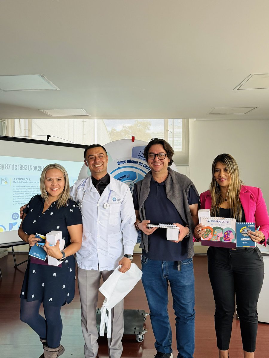 ControlIntCund's tweet photo. 📍La Empresa de Licores de Cundinamarca es parte de nuestra identidad y contribuye al desarrollo del departamento y al bienestar de sus habitantes.

🤝 Desde @ControlIntCund, con la Ruta del Control, agradecemos a Nicolás Obregón, gerente de @OficialELC; a Felipe Vega, jefe de Control Interno, y a todo su equipo por sumarse a esta estrategia.

📲 Con #AndoCumpliendo, promovemos el control interno, el control social y la participación para hacer seguimiento a los proyectos y conocer los resultados de la gestión pública.

#ControlInterno #TuAliadoEstratégico