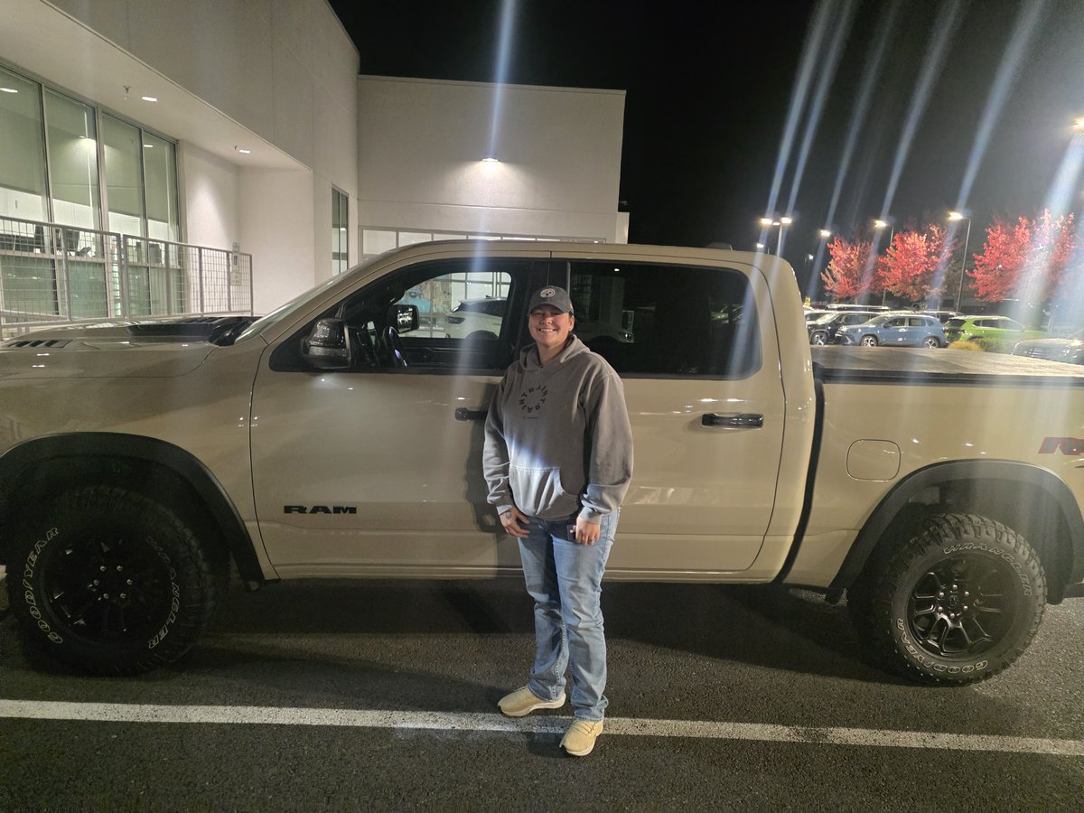volkswagenbend's tweet photo. Well done, Tirzah B! Your Ram 1500 is ready. Paul Avila and the team wish you safe travels! Like this 1500?
https://t.co/m4YFGJ3V5Y
#kendallvolkswagenofbend #ram #ram1500 #1500 #truck #trucklife #bendor #bendtrucks #1500life #kendallauto #letsstartsomethinggreat https://t.co/QpD7Ed0ZmH