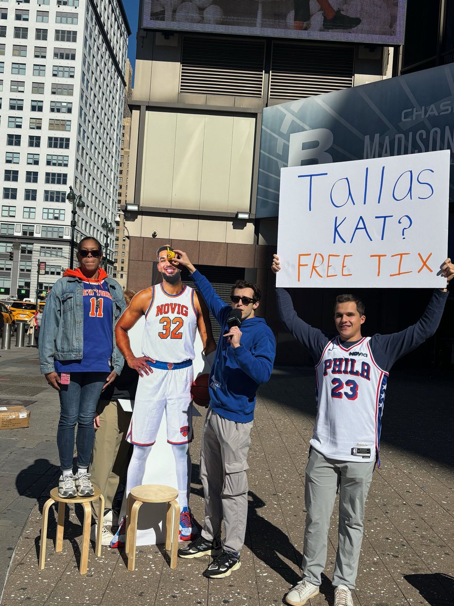 44ownzU's tweet photo. Bro @Novig is crazy for this 😂😂

Free tickets to ANYONE who is taller than KAT💀 https://t.co/nfFSqiCThW