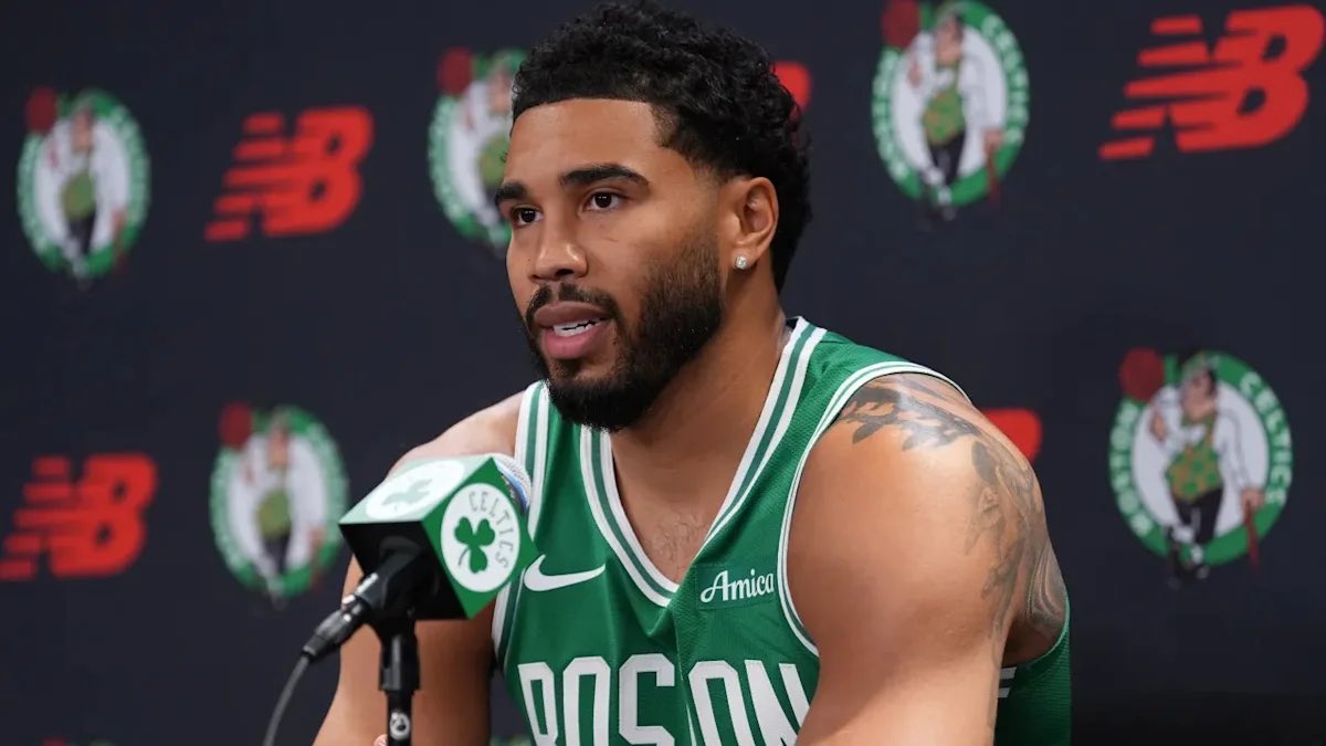 FirstDownMediaa's tweet photo. Why is Jayson Tatum the Jordan Love of basketball?

Just can’t be consistent night in and night out. 

#Packers #Celtics #NBAOpeningNight https://t.co/paM5PHVq4C