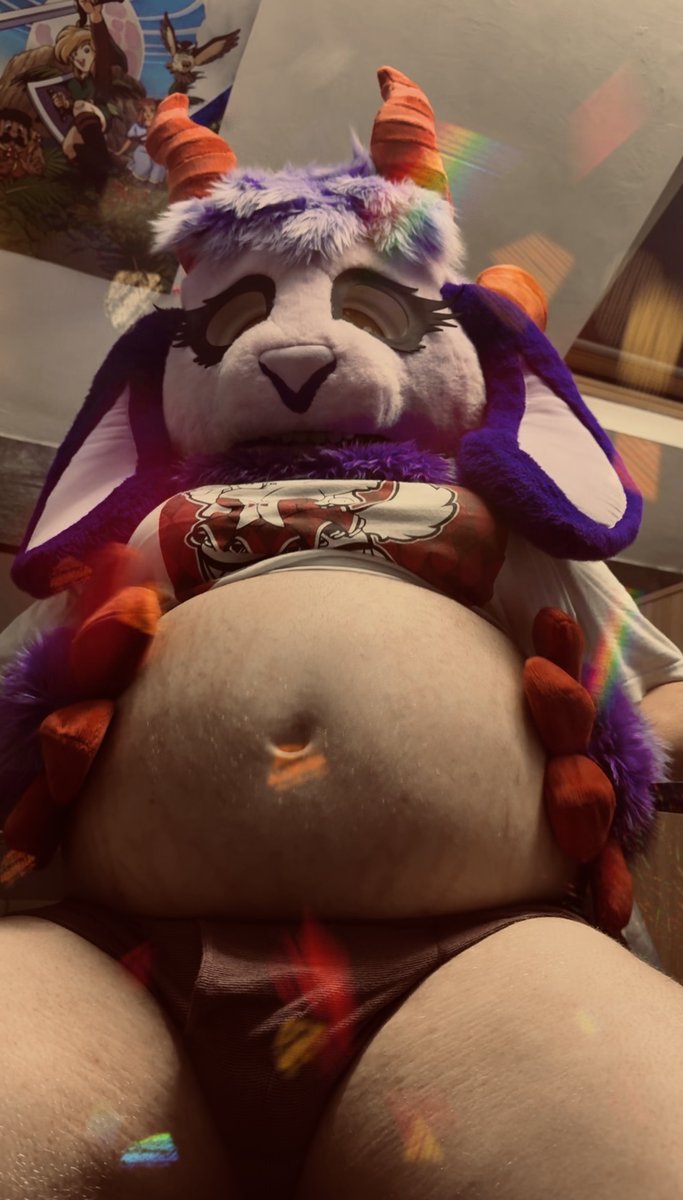 KikiGoatAD's tweet photo. Hello! Been a while! Gonna try and give posting here a go again for my belly pics, but we'll see if I stick around!! 

Yess, am fatter than ever! And I have fursuit now! Enjoy 💜

#fatfur #bigbellygirl #transfat #obese #gainerbelly #bbw https://t.co/Yj0vrQPGQP