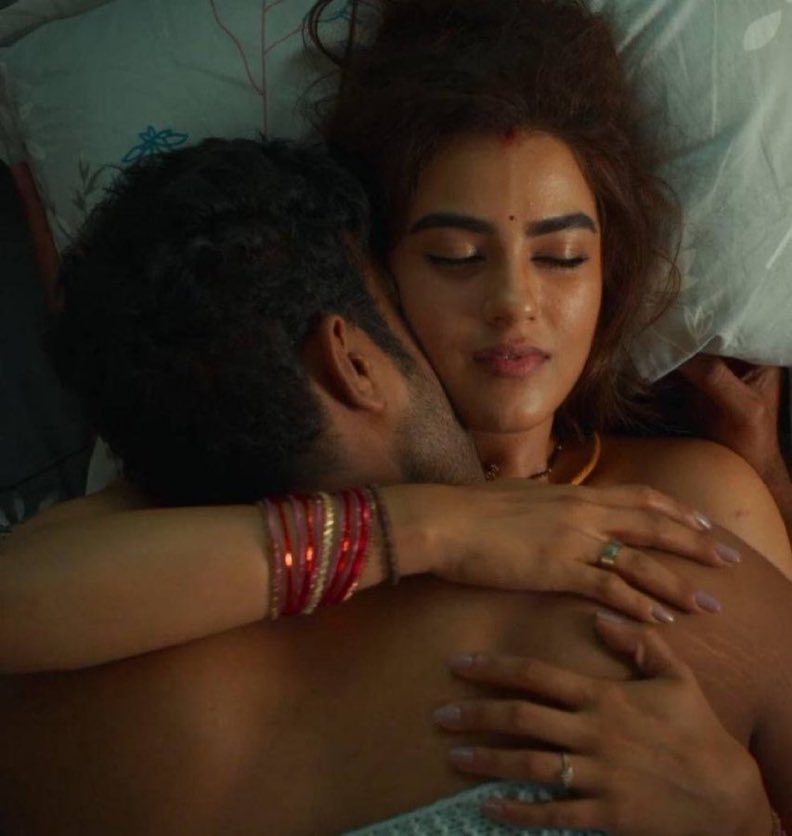 bebecitaxoxoxo's tweet photo. Heavy rain outside &amp; it’s freezing cold🌨️

But @Lustyshreya hugged me tightly,her soft boobies pressing against my chest while my 🍆 slides deep inside her warm hole

We’re kissing 💋 passionately, fighting with our tongues,bodies melting together as we share heat &amp; pleasure💕 https://t.co/eLkkuhAIjn