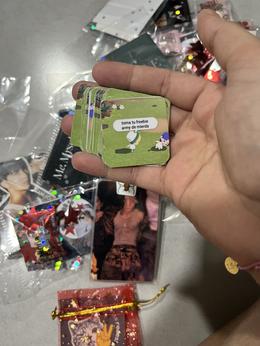 ifsukgi's tweet photo. GALERA EU FIZ UMA COISA PARA OS FREEBIE https://t.co/cmWdkejEOS