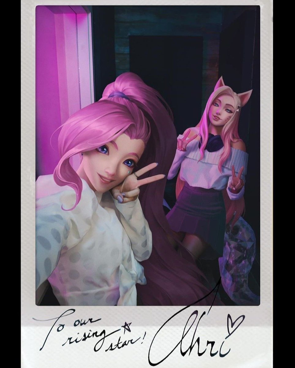silvverbolts's tweet photo. i hate the way riot made kda shady towards seraphine IT HURTS 
they’d never say that, shes their GIRL 💔 https://t.co/xwuxPIKutj