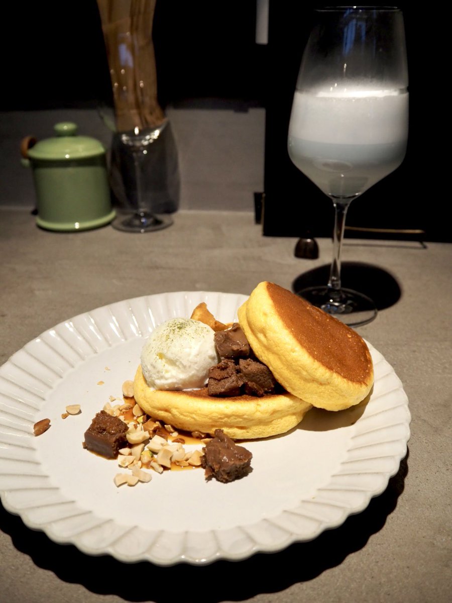 natchan_trip's tweet photo. 【秋田 横手】Le grenier
「ほうじ茶とさつまいものスフレパンケーキ」￥1199

ふんわりしっとりして、ケーキのように卵のコクのある甘みが広がる生地🥞
ほうじ茶テリーヌやさつまいもクリームなど、トッピングも一つ一つ美味しい✨

▼詳しくはブログにて
ツリーのリンクよりご覧ください https://t.co/cSAabUrY2L