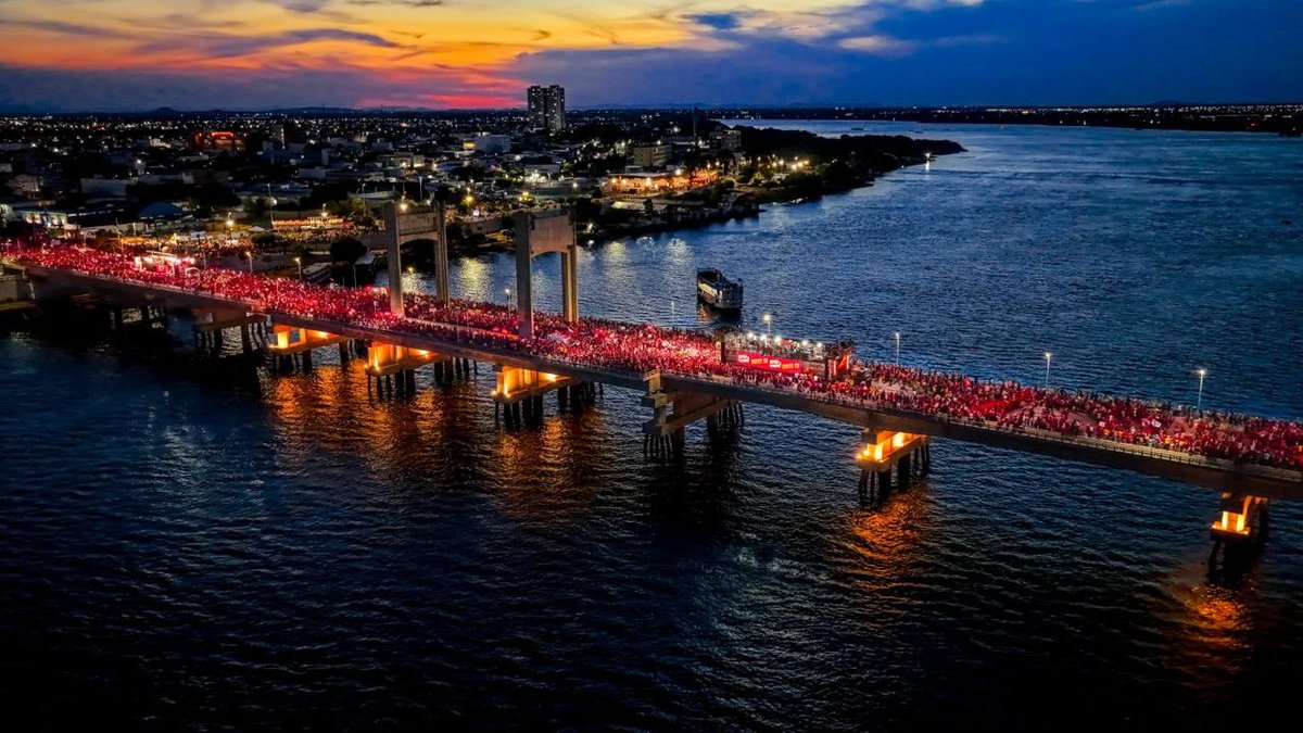 MidiaNINJA's tweet photo. União Petrolina e Juazeiro com Lula!

fotos: Ricardo Stuckert https://t.co/kEqetzzN6n
