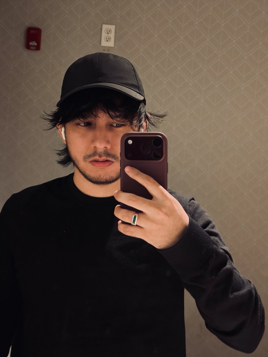 duxoupdates's tweet photo. 📷 — Duxo subió nuevas fotos vía ig!!

"28 añitos 🎂🔥" (4/7)

🔗  — https://t.co/hcjj841EIe https://t.co/pi6v6tmjTN