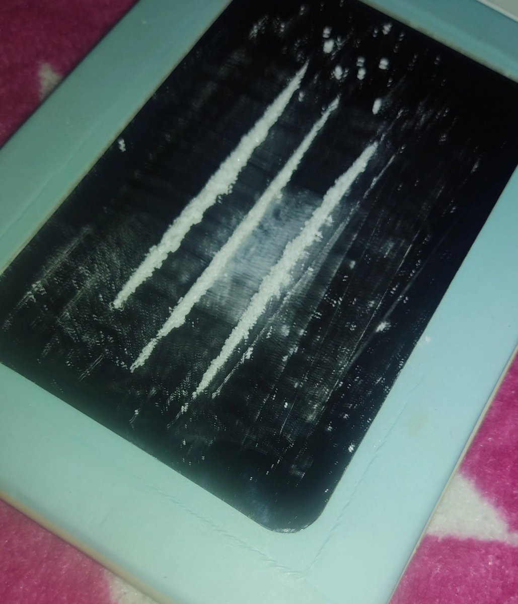 catatoop's tweet photo. de mis peores trabajos si m preguntan + no tengo mi celulaaaar https://t.co/OS4qxknaPb