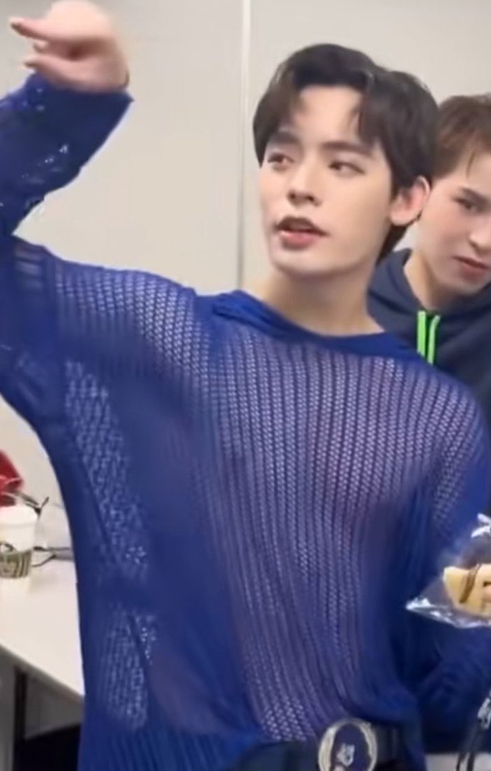 pttpblep's tweet photo. DVI POR CREATED THE BEST CUNTY LOOK EVER https://t.co/UO947gv1IR