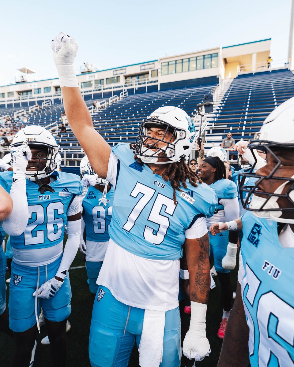 FIUFootball's tweet photo. feelin' fiery https://t.co/8RFlglfnN8