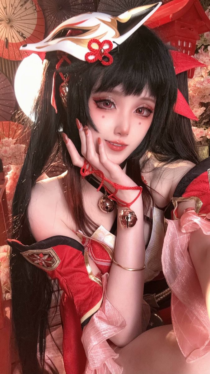 qaGc235's tweet photo. 早安宝宝
#社死 #反差 #曝光 #coser https://t.co/AKCP2sSYTE